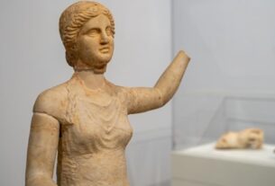 Carrara mostra Romana marmora